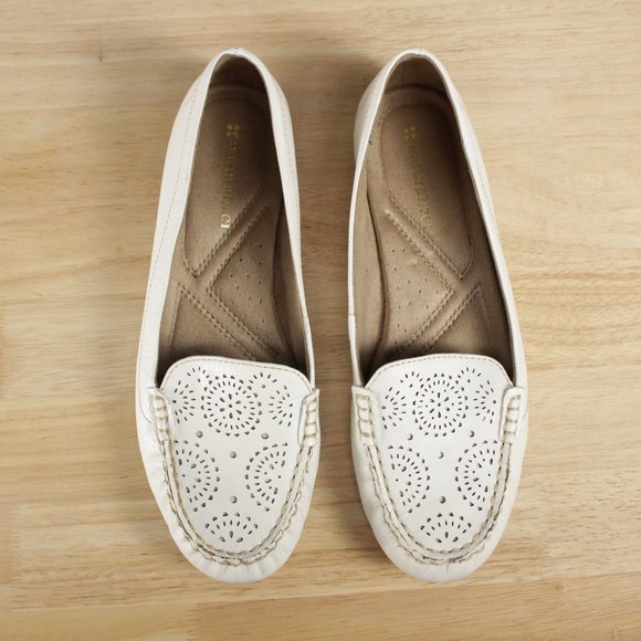 Naturalizer Shoes - Naturalizer Cut-out White Leather Slip on Shoes 6.5